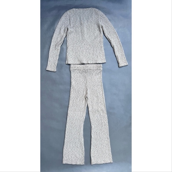 Heartloom Knit Set - Picture 3 of 8